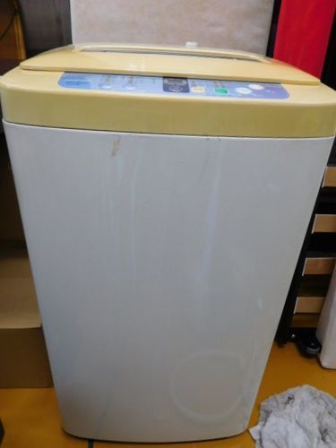 ハイアール 全自動電気洗濯機 4.2㎏ JW-K42F 2011年製