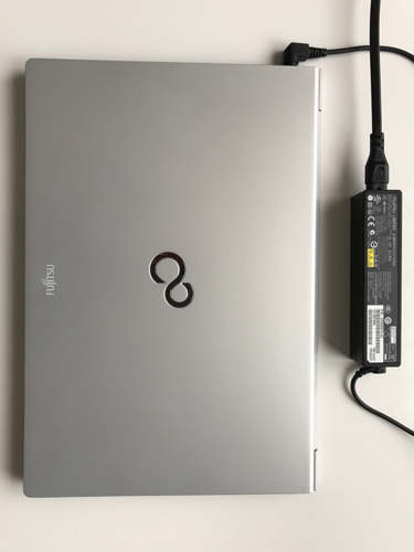 14インチ軽量ウルトラブック LIFEBOOK U772/F