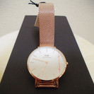 【値下げ中】Daniel Wellington 新作腕時計＋替えベルト、お譲りします。