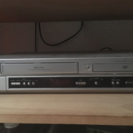 DVD CD VHS複合プレイヤー