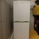 冷凍庫が引出し式で便利！小型冷凍冷蔵庫 & 冷蔵庫ラック