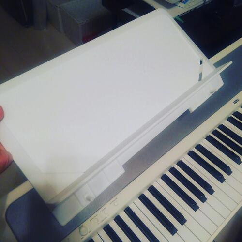 [美品]　電子 piano ピアノ