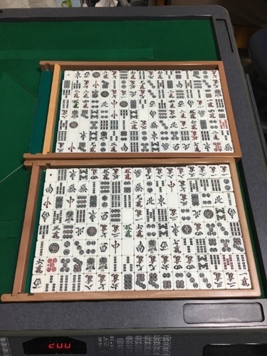 麻雀卓　点数表示付き 引取限定 全自動麻雀卓 点数表示機能付き