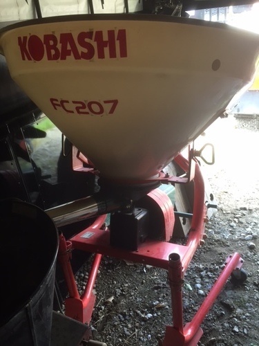 肥料散布機　コバシ　FC２０７　引取に来られる方希望です。