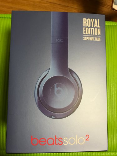 Beats solo2ヘッドホン新品(値下げ)