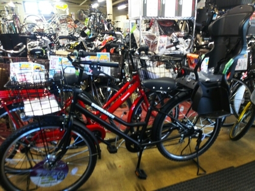 ビッグ・サマーセール　第3弾　セットでお得な　見た目クールな自転車ｘチャイルドシート