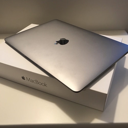 【２年保証付/中古】2016年版macbook お譲り致します。