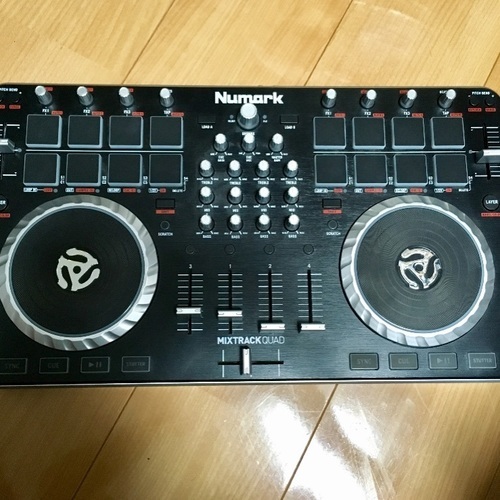 【Numark】PCDJコントローラーMIXTRACK QUAD