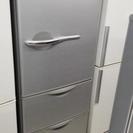 美品 3ドア冷蔵庫　アクア　2012年製 255L  近辺配送無料　