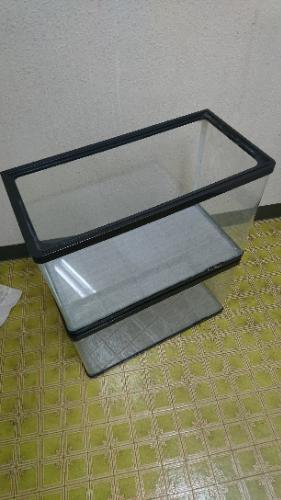 フレームアリ60水槽 ２つ 屋外飼育に最適 レン 吉田のその他の中古あげます 譲ります ジモティーで不用品の処分