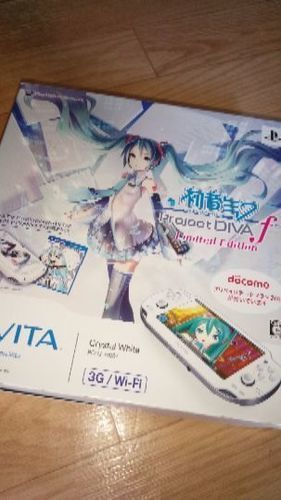 未使用！早い者勝ち！初音ミクPSVITA！