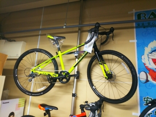 ビッグ・サマーセール　第3弾　　7月17日まで　　GIANT　2017　　TCX　26　　ジュニアディスクロード