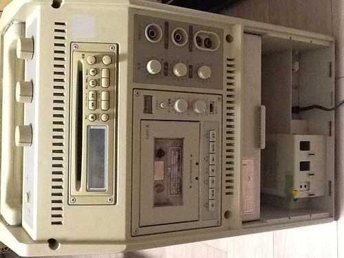 TOA WA-1712CD ワイヤレスアンプ CD・有線マイク作動品