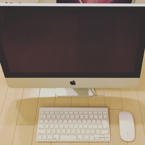 APPLE iMac 21.5インチ 3.06GHz 1.0TB（箱付き美品）格安でお譲りします♪