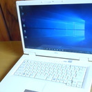 安いパソコン 白くて大きい　 FMV　F3