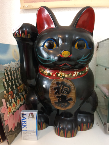 大きな招き猫