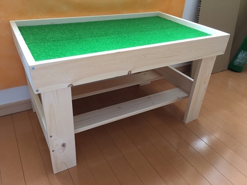 手作り子供用プレイテーブル