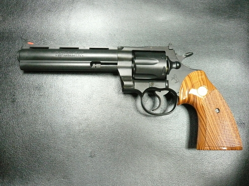 モデルガン　MGCコルトパイソン　6in  SRHW  未発火