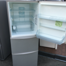 2011年製 TOSHIBA東芝 340L冷蔵庫 GR-34ZX 2011年製 TOSHIBA東芝 340L冷蔵庫 GR-34ZX