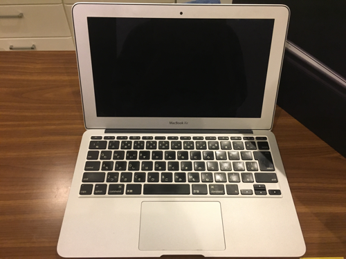 11インチMacBook Air 2010年 (MC505J/A)