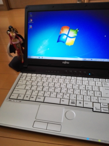 ★S761/C　core i5　4GB　13.3インチ　Win7Pro　バッテリーOK　ハイレベルPC★