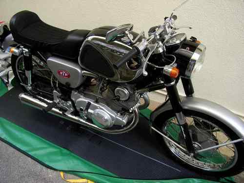 1965年式 ホンダCB72 タイプ1（180°クランク）