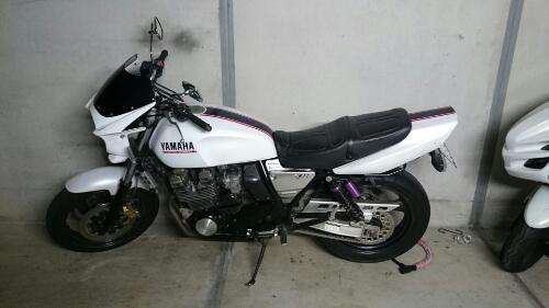 ヤマハ XJR400R 4HM