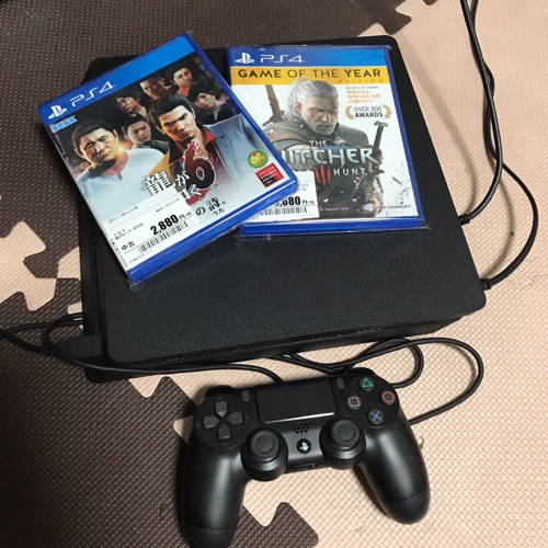 ps4➕ソフト2本付き！