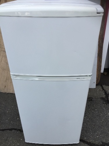 2011年式 2ドア冷蔵庫White version    あっついね(´･Д･)」セカンド冷蔵庫に✨