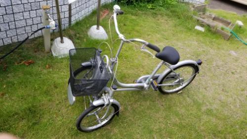 【更に値下げしました】希少　前輪二輪タイプ三輪車(大人用)