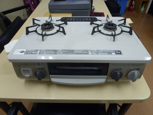 J124  リンナイ 中古 都市ガス　ガステーブル　RT33NJH7S-CL/CR　水無し片面焼きグリル／クリスタルコート 2口2016年製