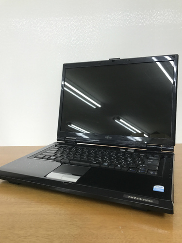 中古ノートパソコン（型番：FMV-BIBLO NF/B40,商品ID:272）