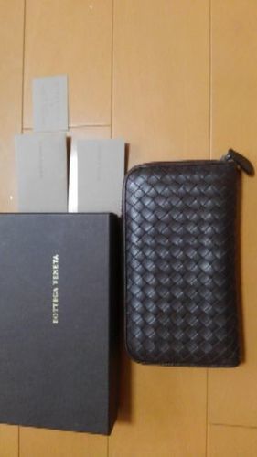 ボッテガヴェネタ　BOTTEGA VENETA イントレチャート　ラウンドファスナー　長財布