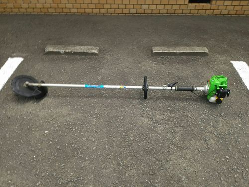 ２サイクルエンジン２３ｃｃ　刈り払機　草刈り機 （商談成立）