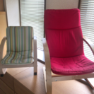 katoji ジュニア用ストライプ椅子（写真左側）