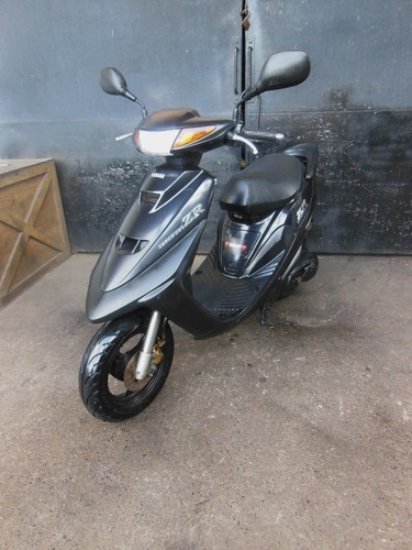 希少YAMAHA　JOGZR セル始動 メーター振り切りかなり速いです。すぐ乗り出し可能