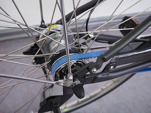 札幌発 美品 ブリジストン/BRIDGESTONE アルベルトe EAL785 アーバン 