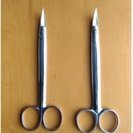 医療用ハサミ 糸切用剪刀 反型 新品×1と中古×1の2本セット 