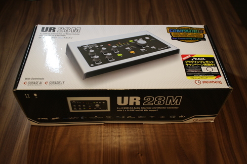 UR28M オーディオインターフェース(超美品)(使用期間3日)