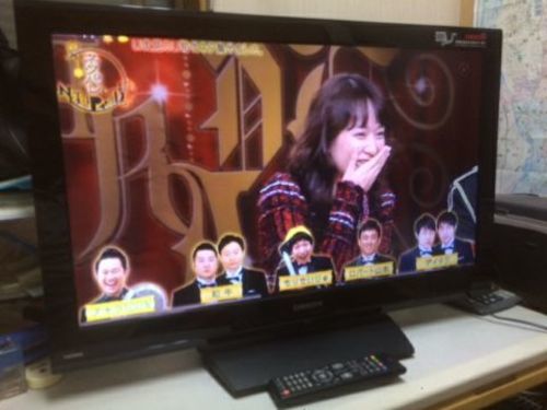 ３２インチ液晶テレビ　2013年製