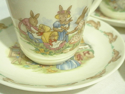 英国 ロイヤルドルトン バニキンズ カップ＆ソーサー 三客セット