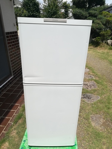三菱　ノンフロン２ドア冷蔵庫　136L　2009年　高さ120　奥行58.8　幅48　配送可　条件有