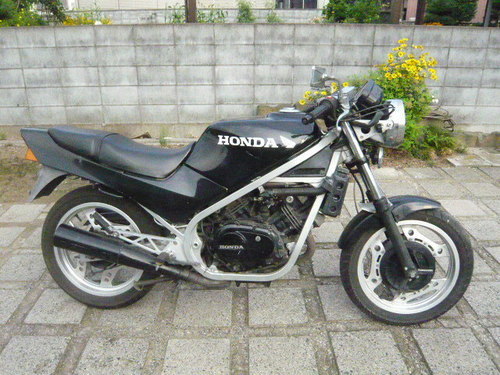 ＶＴ２５０Ｆ　ＭＣ０８　実動書付き　部品取り車
