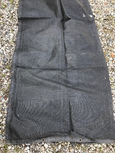 メッシュシート2類 1.8×5.1 黒 メーター 中古 1枚/700円（税込）防炎協会認定品 ヤクモンあり