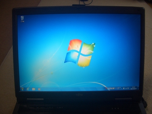 Windows7 　ノートパソコン　FMV-BIBLO NF55Y/D すぐに使用できます