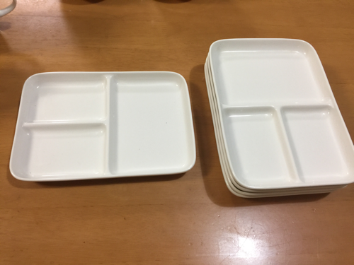 【値下】無印良品の磁器製の角皿プレート5枚セット