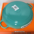 ① LE CREUSETビュッフェ・キャセロール 22cm 限定カラー クールミント