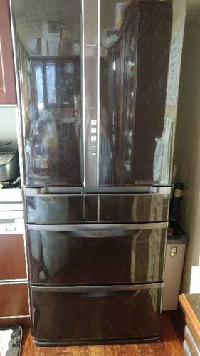 HITACHI　616リットル大型冷蔵庫