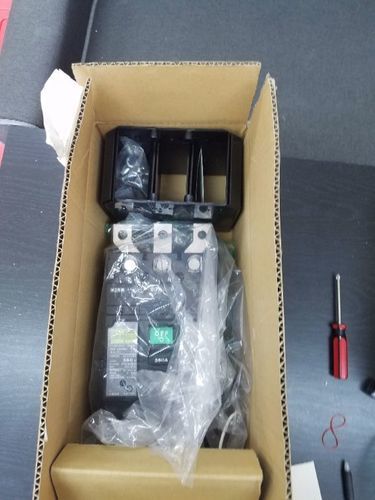 漏電ブレーカ売ります。