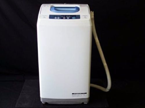 日立2015年式風乾燥付き5キロ洗濯機です！ コンパクトタイプです！ 綺麗です！ 配送無料です！✴